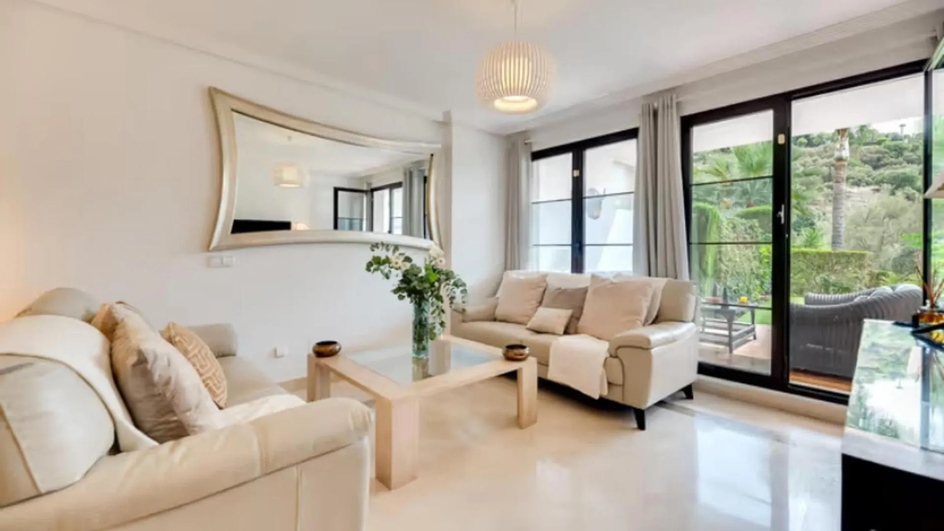 2 Bedrooms - Sleeps 4 - Garden And Pool With View Benahavis 0*,